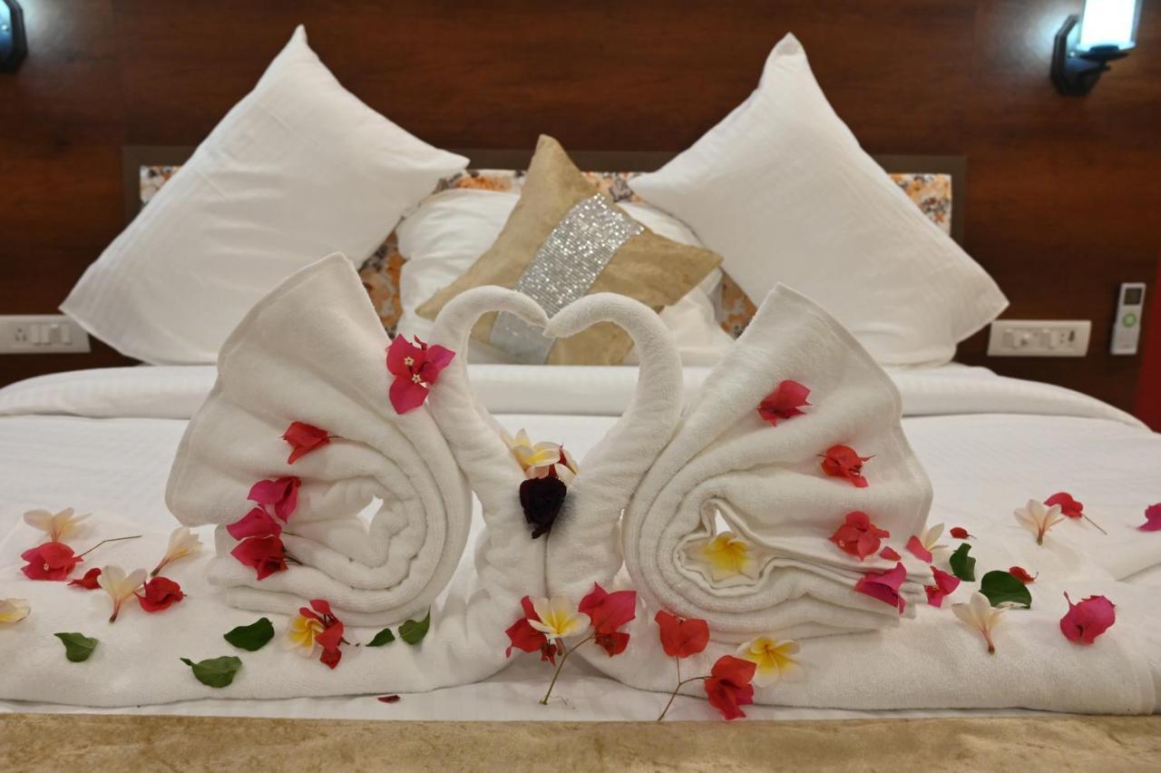 Hotel Bhairav Niwas Bikaner Buitenkant foto